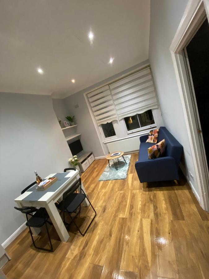 Stunning 2 Bed Flat In Ladbroke Grove Apartment London Bagian luar foto